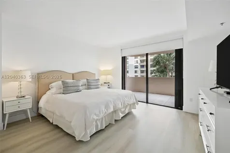 10175 Collins Avenue Bal Harbour FL 33154