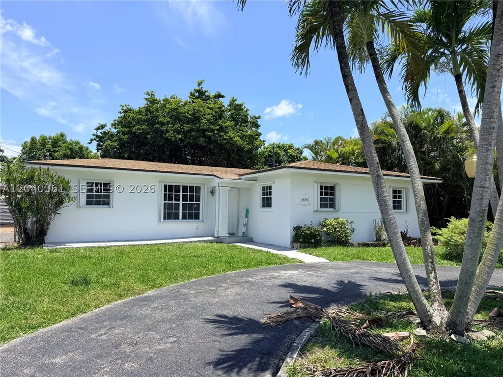 1525 SW 76th Court Miami FL 33144