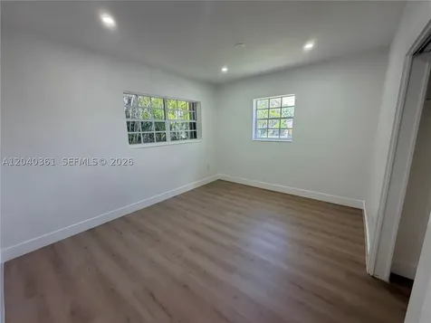 1525 SW 76th Court Miami FL 33144