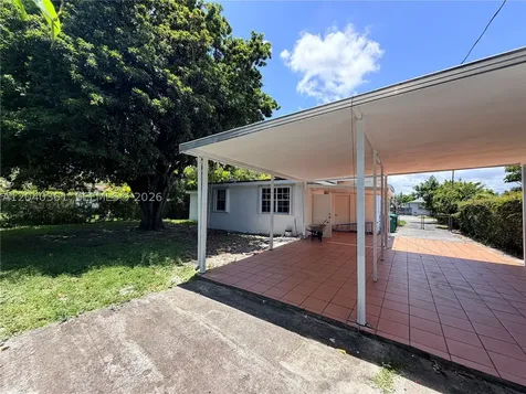 1525 SW 76th Court Miami FL 33144