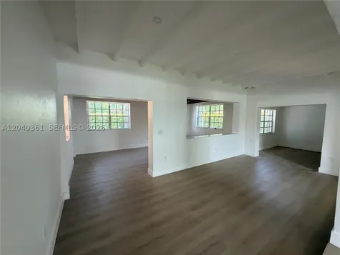 1525 SW 76th Court Miami FL 33144