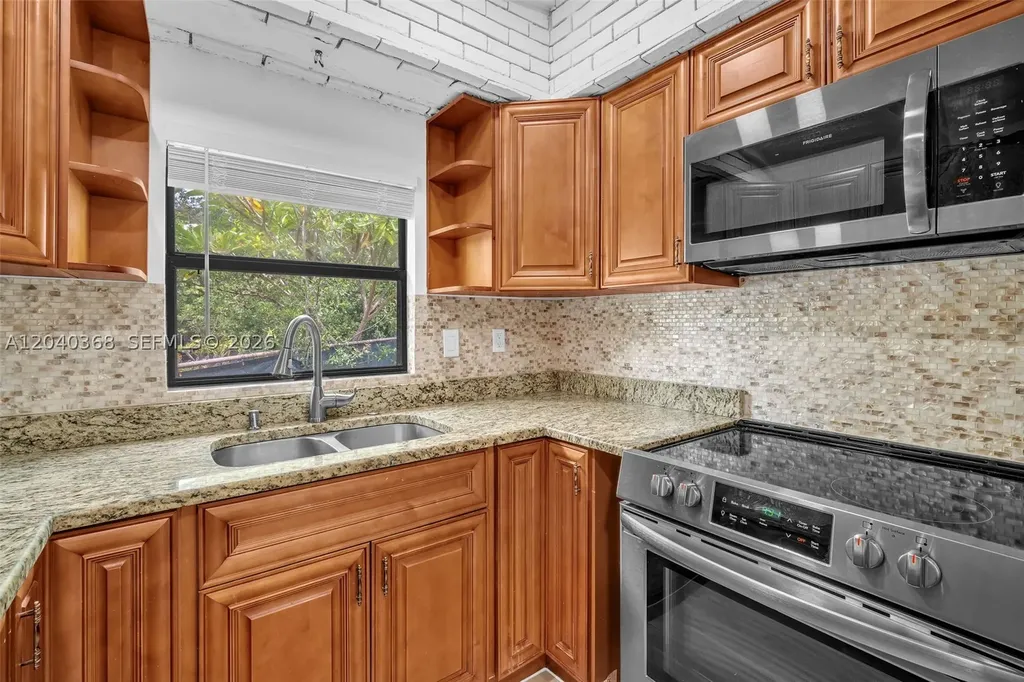 5096 SW 28th Terrace Fort Lauderdale FL 33312