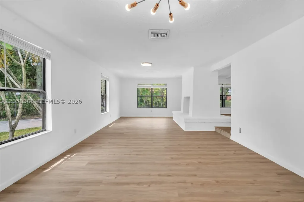5096 SW 28th Terrace Fort Lauderdale FL 33312