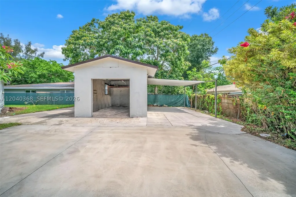 5096 SW 28th Terrace Fort Lauderdale FL 33312