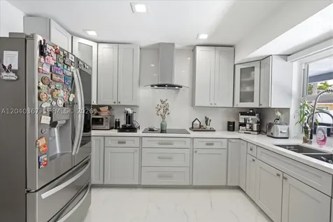 10450 NW 19th Street Pembroke Pines FL 33026