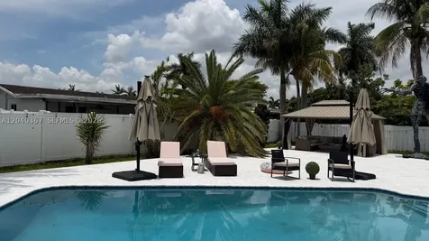 10450 NW 19th Street Pembroke Pines FL 33026