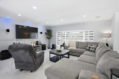 10450 NW 19th Street Pembroke Pines FL 33026
