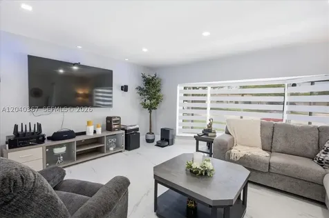 10450 NW 19th Street Pembroke Pines FL 33026