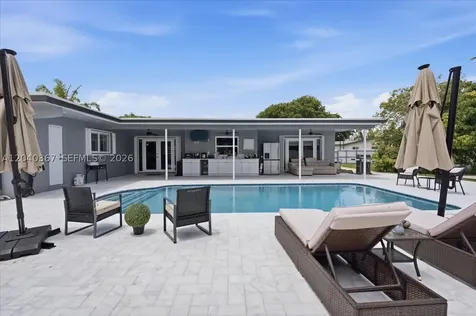 10450 NW 19th Street Pembroke Pines FL 33026