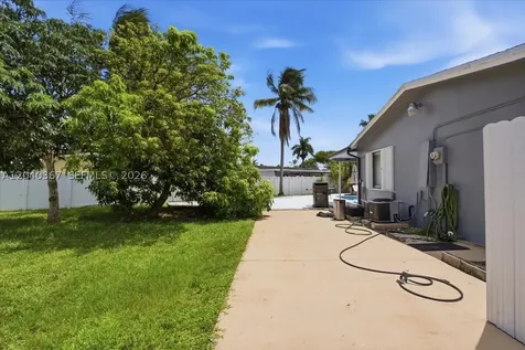 10450 NW 19th Street Pembroke Pines FL 33026