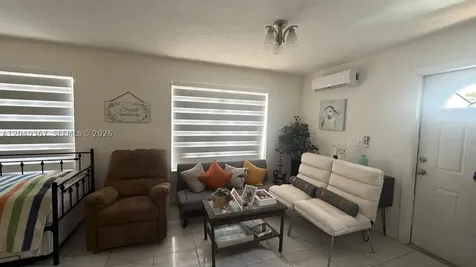 10450 NW 19th Street Pembroke Pines FL 33026