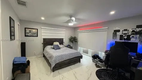 10450 NW 19th Street Pembroke Pines FL 33026