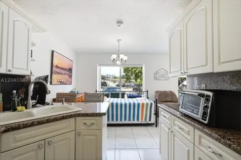 10450 NW 19th Street Pembroke Pines FL 33026