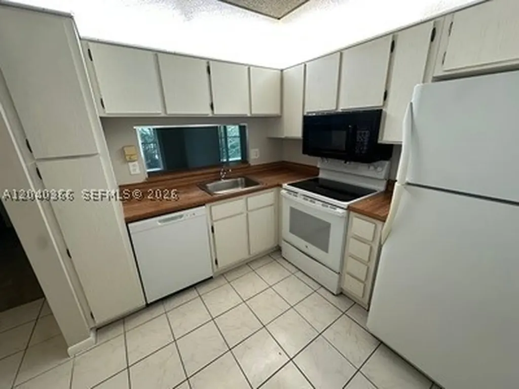 3578 N University Drive Coral Springs FL 33065