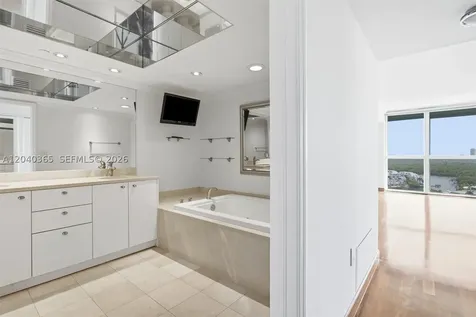 16500 Collins Avenue Sunny Isles Beach FL 33160