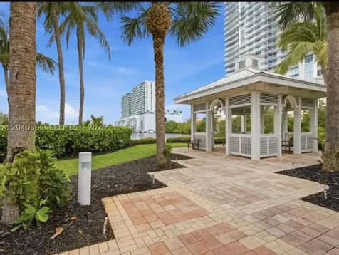 16500 Collins Avenue Sunny Isles Beach FL 33160