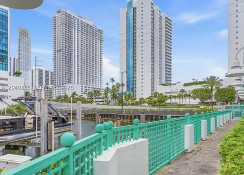 16500 Collins Avenue Sunny Isles Beach FL 33160