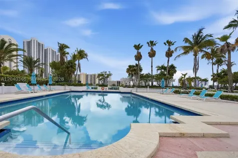 16500 Collins Avenue Sunny Isles Beach FL 33160