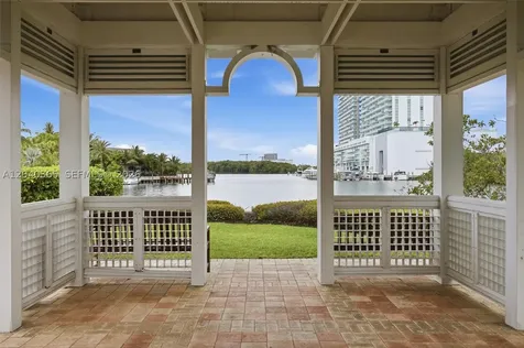 16500 Collins Avenue Sunny Isles Beach FL 33160