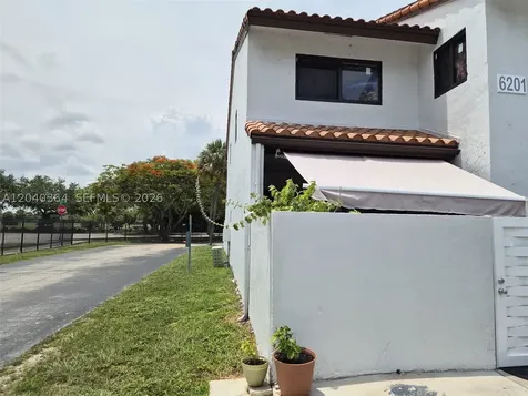 6201 SW 138 Th Ct Apart G Miami FL 33183