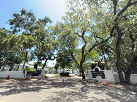 2550 SW 18th Terrace Fort Lauderdale FL 33315