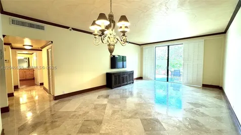 251 Crandon Boulevard Key Biscayne FL 33149