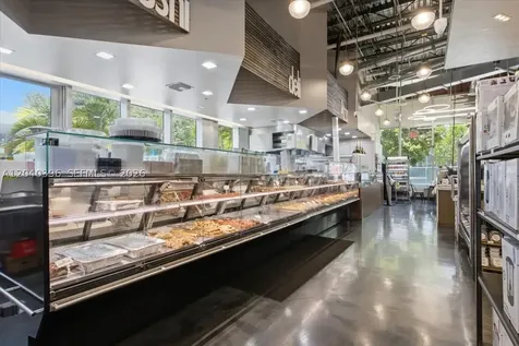 1002 E Hallandale Beach Boulevard Hallandale Beach FL 33009