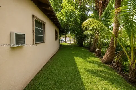 2950 NW 173rd Terrace Miami Gardens FL 33056