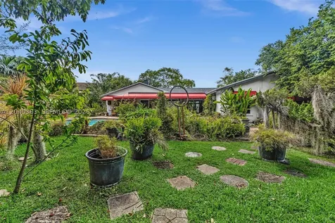 10612 SW 128th Place Miami FL 33186