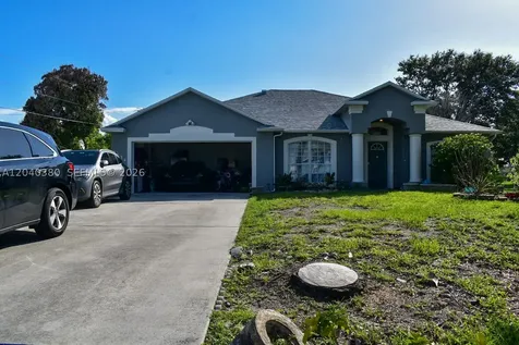1834 SW Gemini Lane Port St. Lucie FL 34984