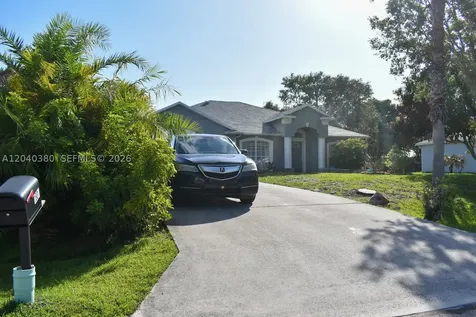 1834 SW Gemini Lane Port St. Lucie FL 34984