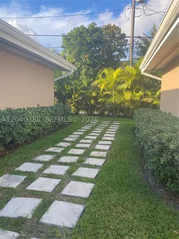 2011 NE 167th Street North Miami Beach FL 33162
