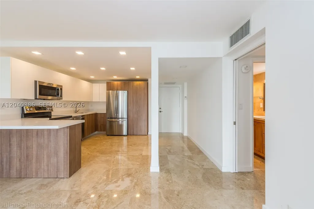 1901 Brickell Avenue Miami FL 33129