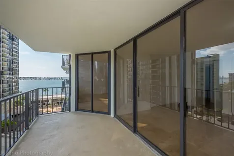 1901 Brickell Avenue Miami FL 33129
