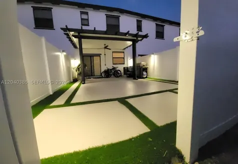 11038 W 32nd Lane Hialeah FL 33018