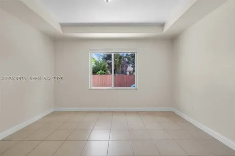 8757 NW 139 Terrace Miami Lakes FL 33018