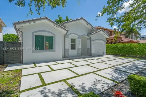 8757 NW 139 Terrace Miami Lakes FL 33018