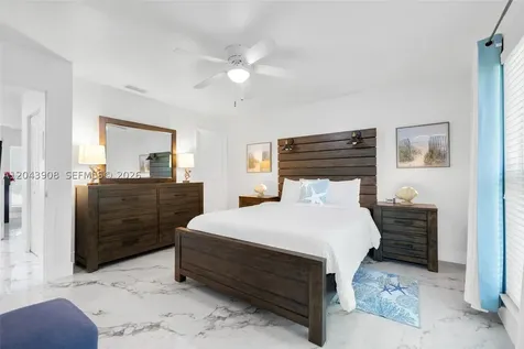 1318 Bayport Avenue Marco Island FL 34145