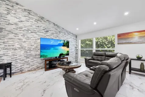 1318 Bayport Avenue Marco Island FL 34145