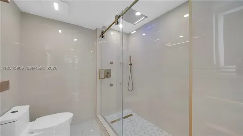 1623 Collins Avenue Miami Beach FL 33139