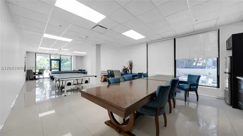 1623 Collins Avenue Miami Beach FL 33139