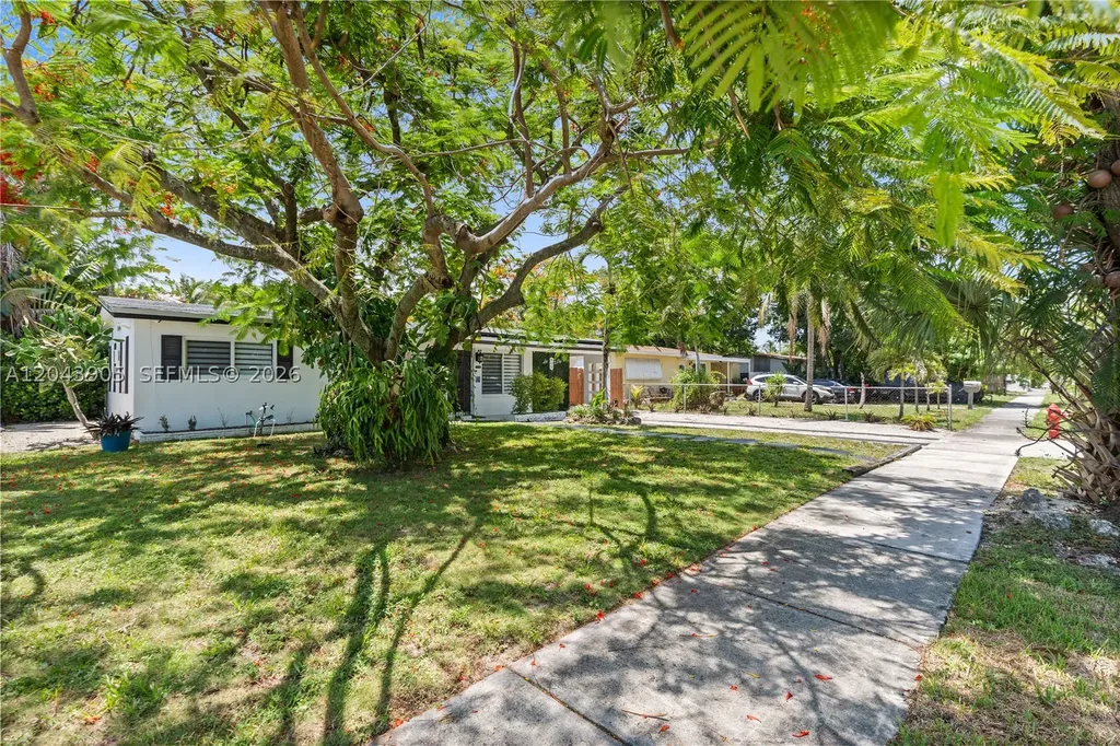 805 SW 22nd Avenue Fort Lauderdale FL 33312