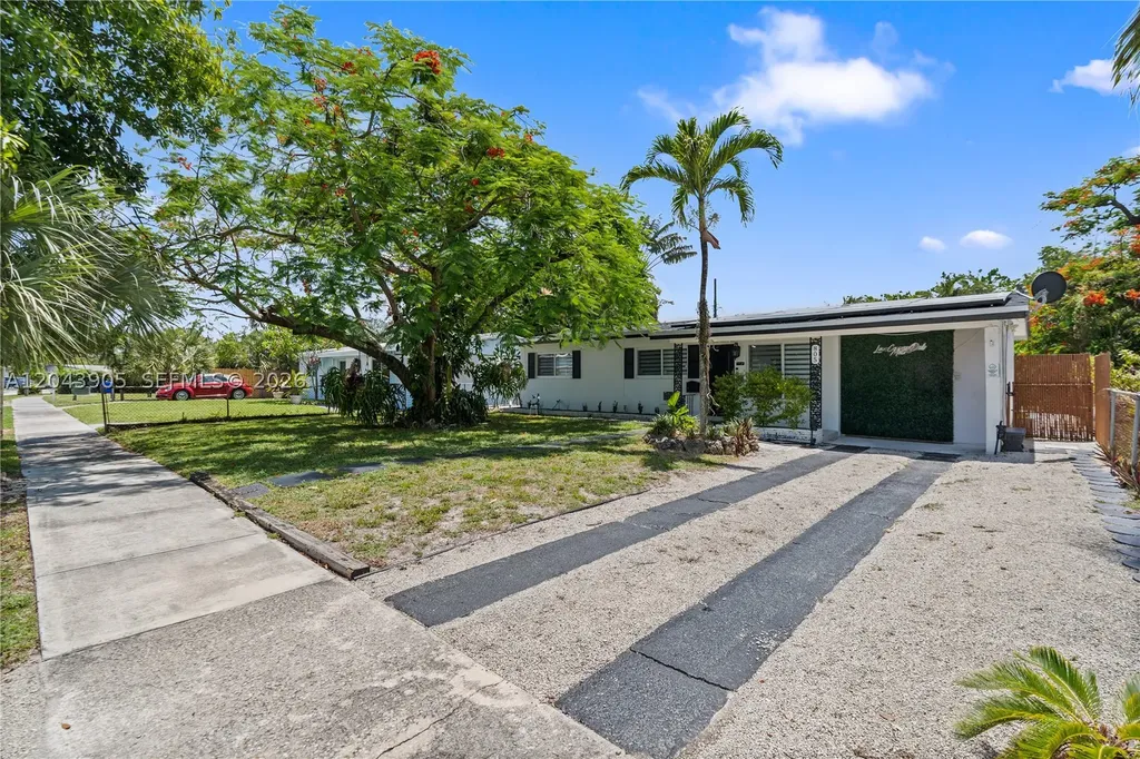 805 SW 22nd Avenue Fort Lauderdale FL 33312