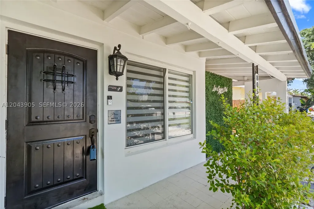 805 SW 22nd Avenue Fort Lauderdale FL 33312