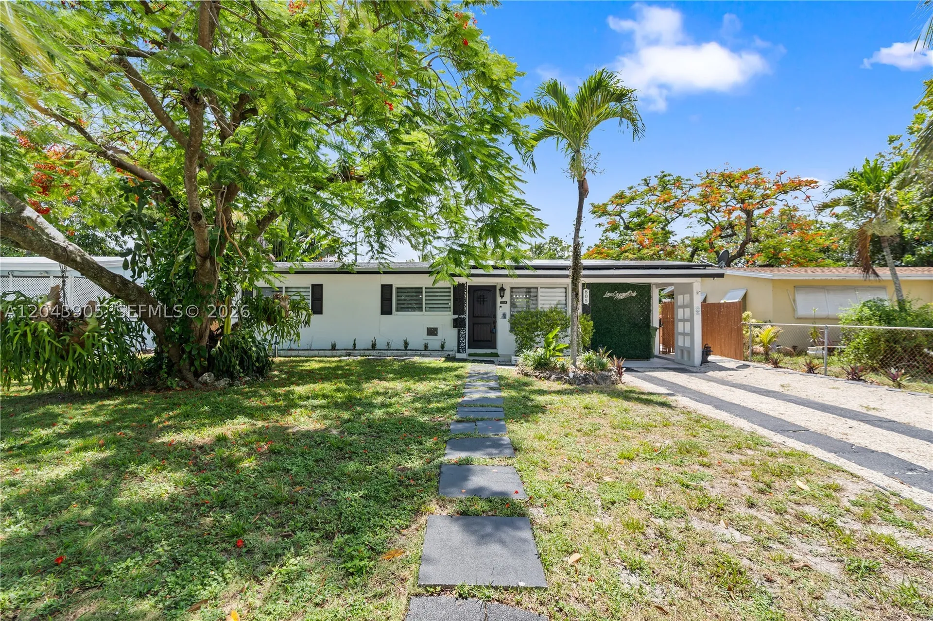 805 SW 22nd Avenue Fort Lauderdale FL 33312