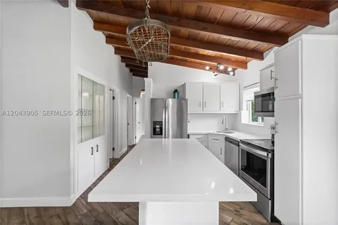 805 SW 22nd Avenue Fort Lauderdale FL 33312