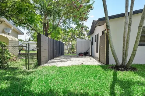 3430 NW 21st Avenue Oakland Park FL 33309