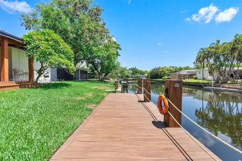 3430 NW 21st Avenue Oakland Park FL 33309