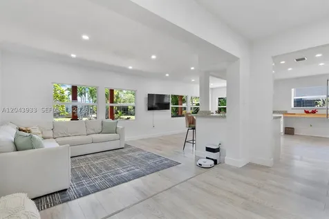 3430 NW 21st Avenue Oakland Park FL 33309