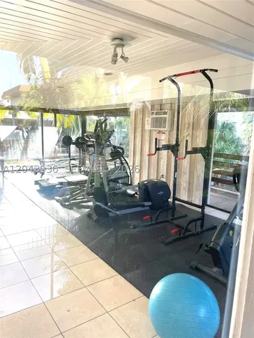 7477 SW 82nd Street Miami FL 33143